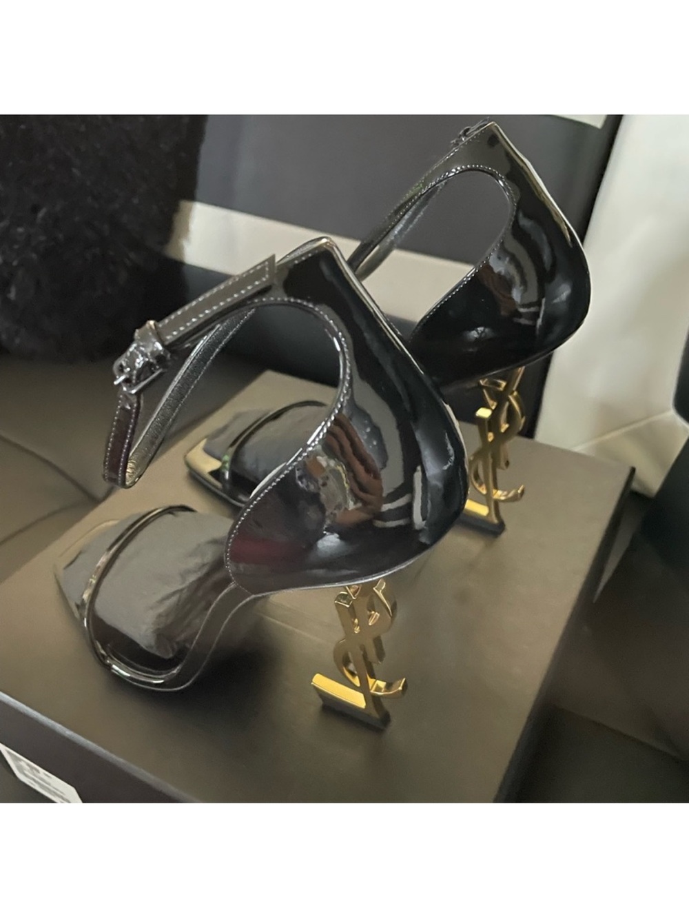 Saint Laurent Black Patent Leather Opyum Sandal with Gold Logo Heel - Picture 3 of 6